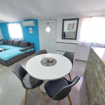 Apartman Ana Štinjan Exterior foto