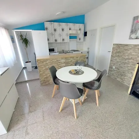 Apartman Ana Štinjan Exterior foto