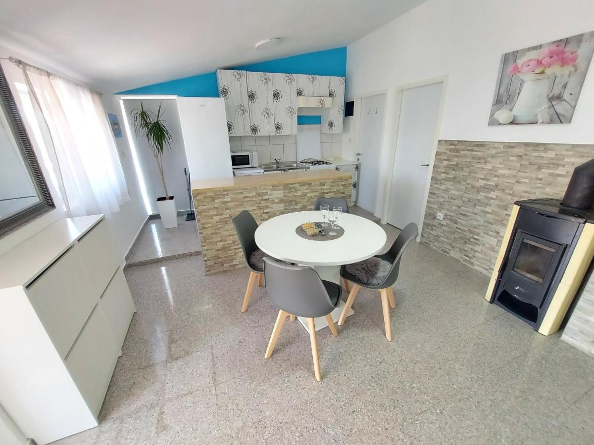 Ana Apartment *